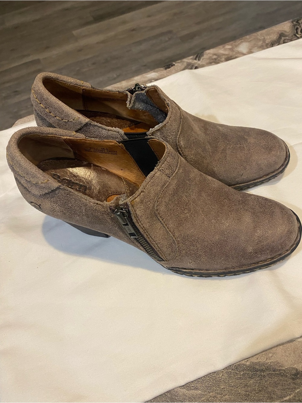 Born ladies Taupe distressed leather ankle booties